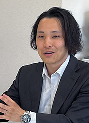 村瀬由樹氏