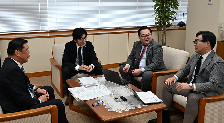 座談会