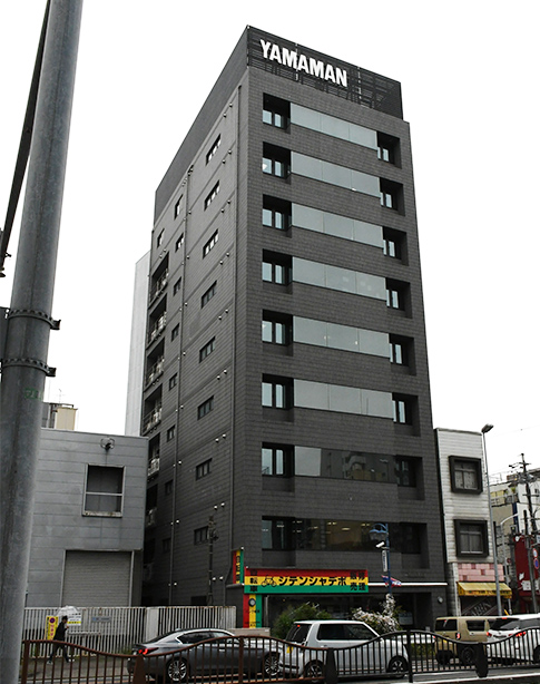 宮田義久税理士事務所が入居する県道60号沿いのビル（名古屋市千種区）