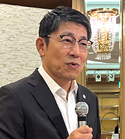 岡野哲史会長