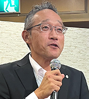 川嶋高行委員長