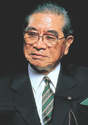 創業者　飯塚 毅