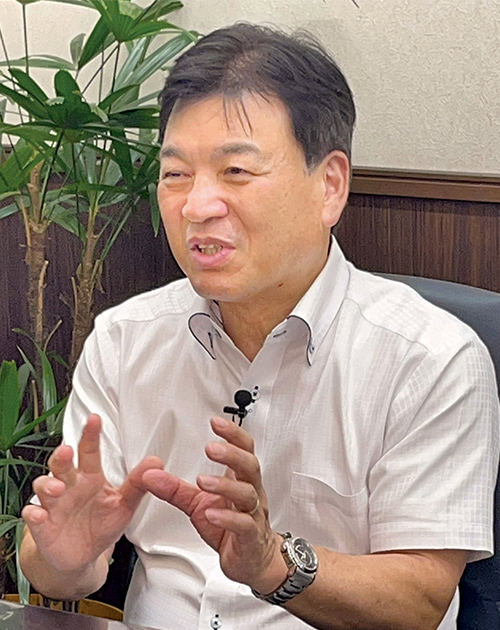松山敏雄社長