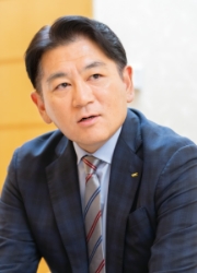 飯塚真規TKC社長