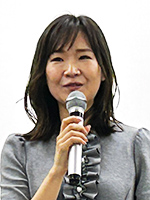 前川由希子氏