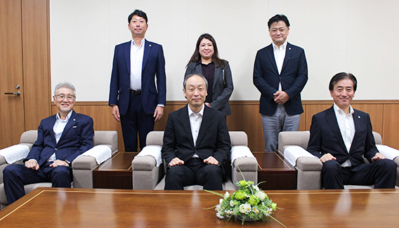 表敬訪問